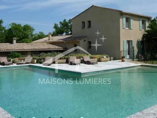Maison à vendre 997 500 € 10 pièces 7 chambres 252,5 m² Lacoste 84480