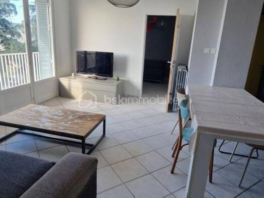 Appartement à vendre 159 000 € 4 pièces 3 chambres 67,1 m² Étage 4/4 Charréard Vénissieux 69200