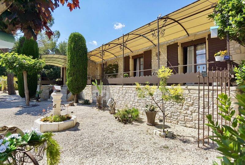 Maison 6 pièces 135 m² · à Uzès · 135 m² · 758 000 €