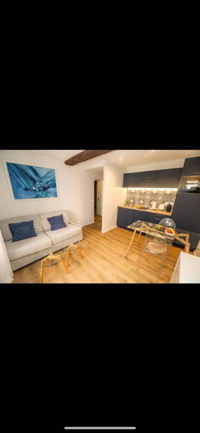Appartement 2 pièces 31 m² · à Grasse · 31 m² · 700 €