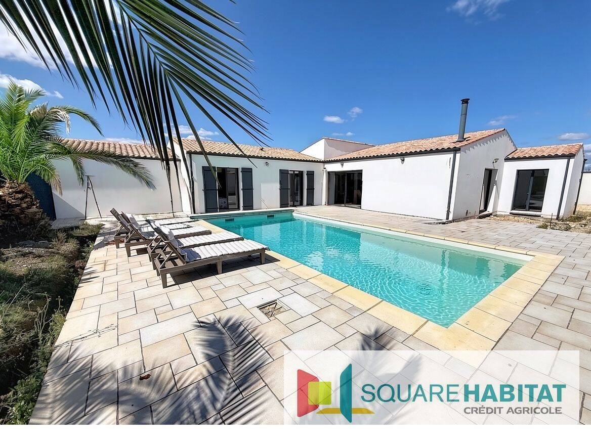 Maison 6 pièces 146 m² · à Courçon · 146 m² · 390 350 €