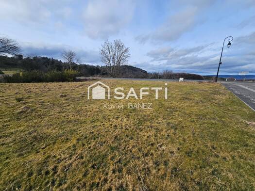 Terrain constructible viabilisé à vendre 33 530 € 700 m² de terrain Albaret-Sainte-Marie 48200
