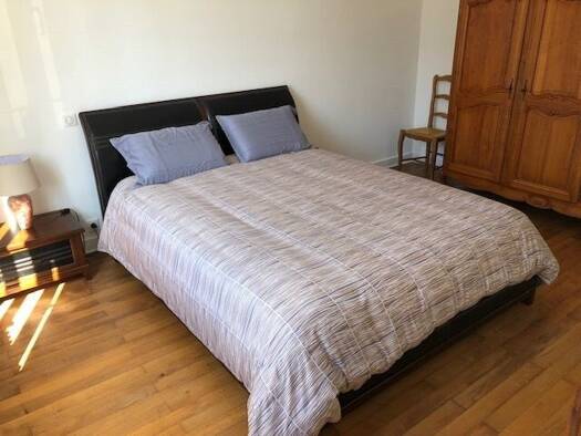 Maison à louer 460 € 7 pièces 6 chambres 140 m² Le Bourg sous la Roche-Coteau La Roche-sur-Yon 85000