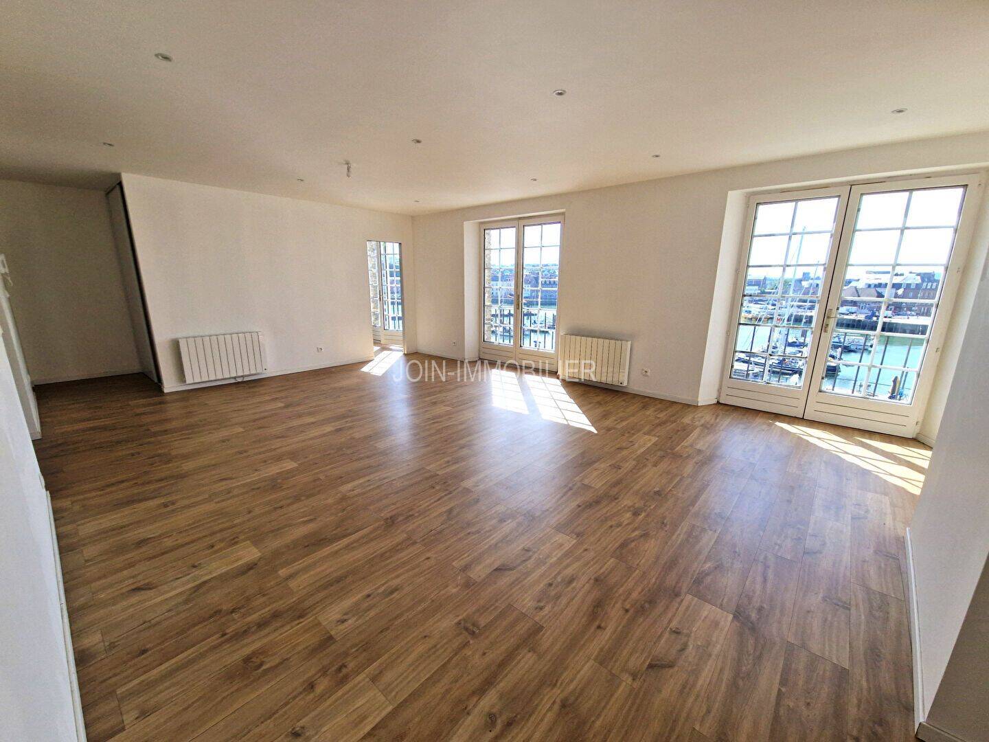 Appartement 4 pièces 101 m² · à Dieppe · 101 m² · 1 150 €