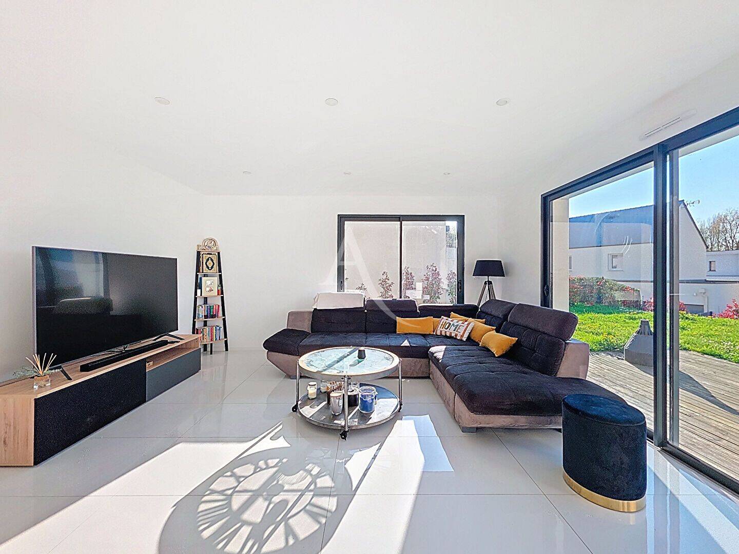 Maison 6 pièces 121 m² · à Montreuil-Juigné · 121 m² · 349 990 €