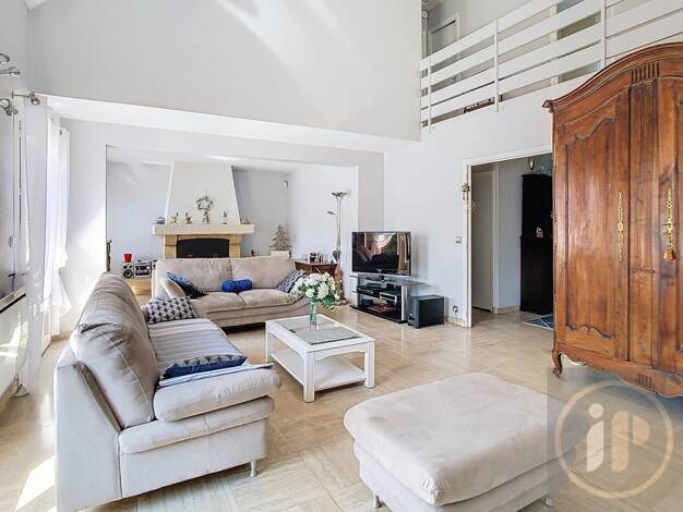 Maison à vendre 679 000 € 7 pièces 4 chambres 153,2 m² 1 200 m² de terrain Villennes-sur-Seine 78670