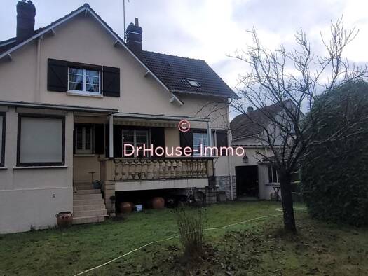 Maison à vendre 184 350 € 5 pièces 3 chambres 111 m² 1 070 m² de terrain Viroy A Amilly 45200