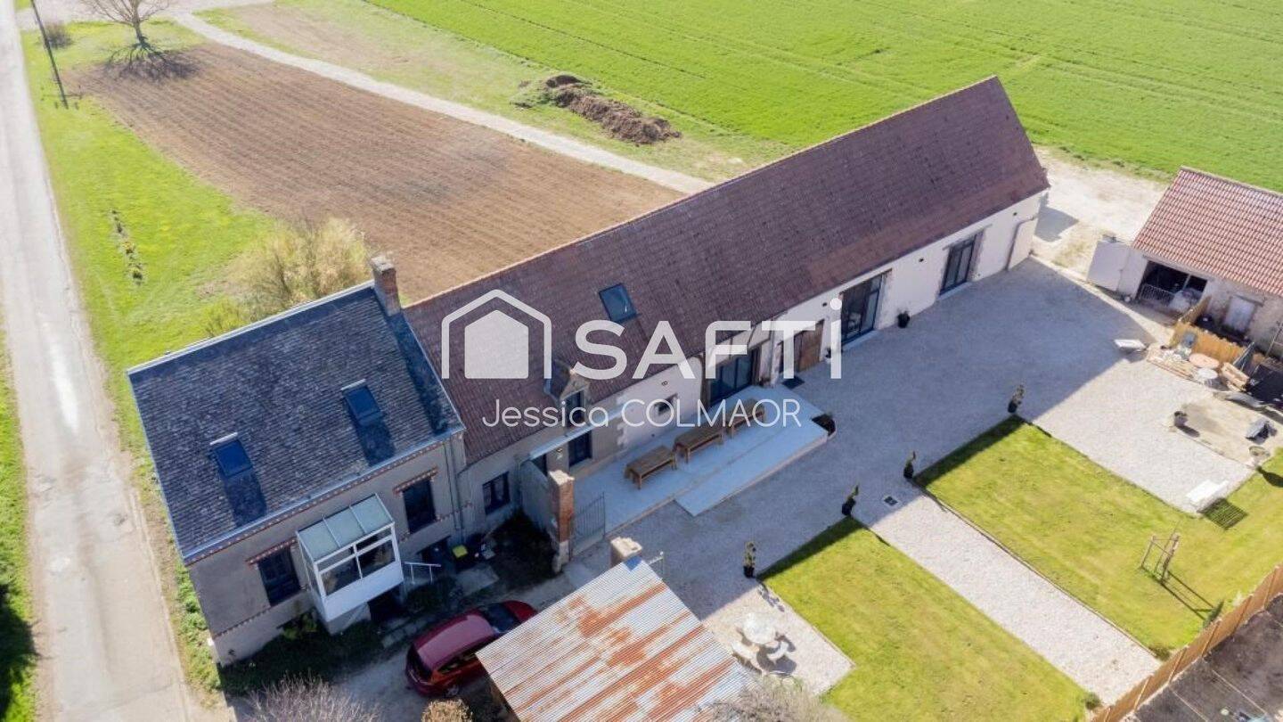 Maison 7 pièces 371 m² · à Lorcy · 371 m² · 720 000 €