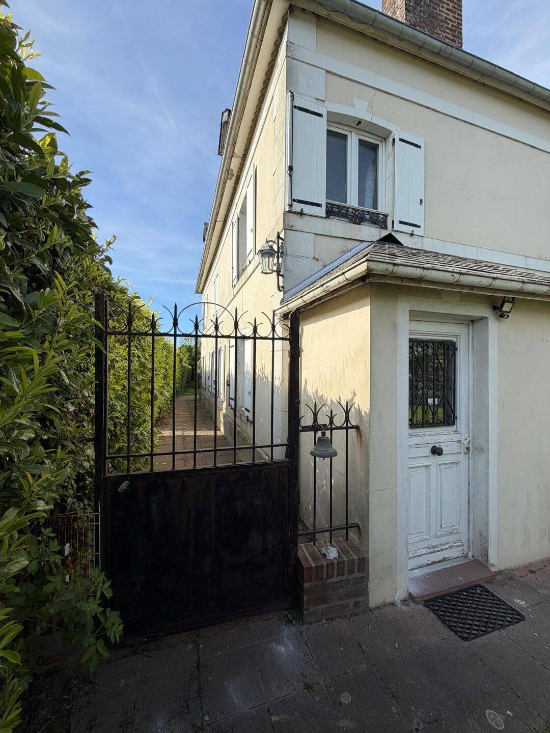 Maison 7 pièces 180 m² · à Saint-Gatien-des-Bois · 180 m² · 349 900 €