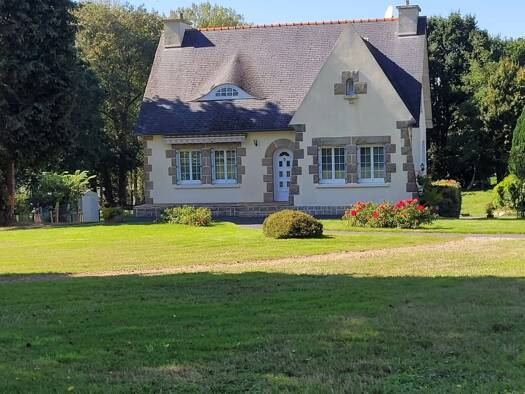 Maison à vendre 343 250 € 5 pièces 3 chambres 116 m² 10 207 m² de terrain Plaintel 22940