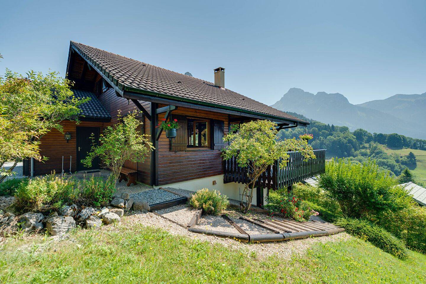 Maison 6 pièces 122 m² · à Bernex · 122,2 m² · 599 000 €