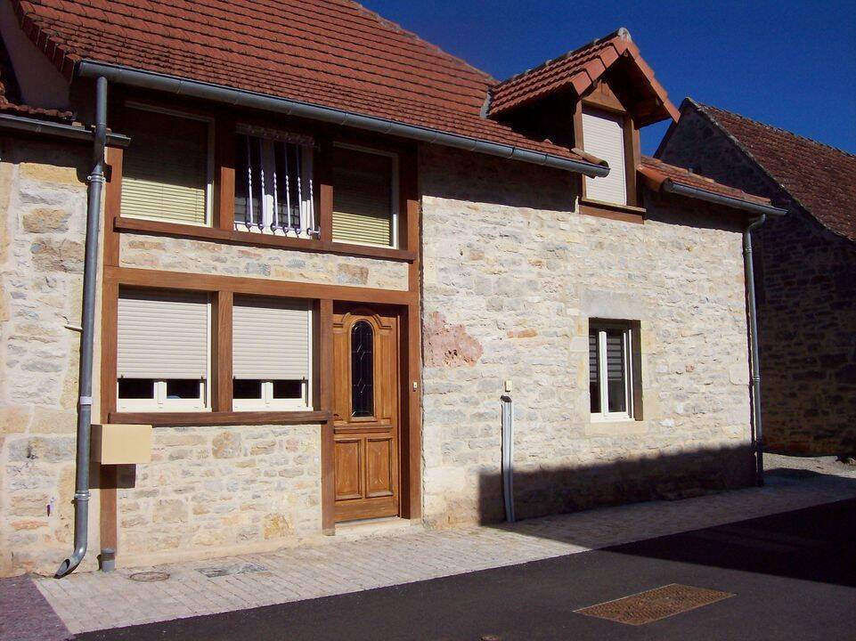 Maison 4 pièces 89 m² · à Saint-Projet · 89 m² · 750 €