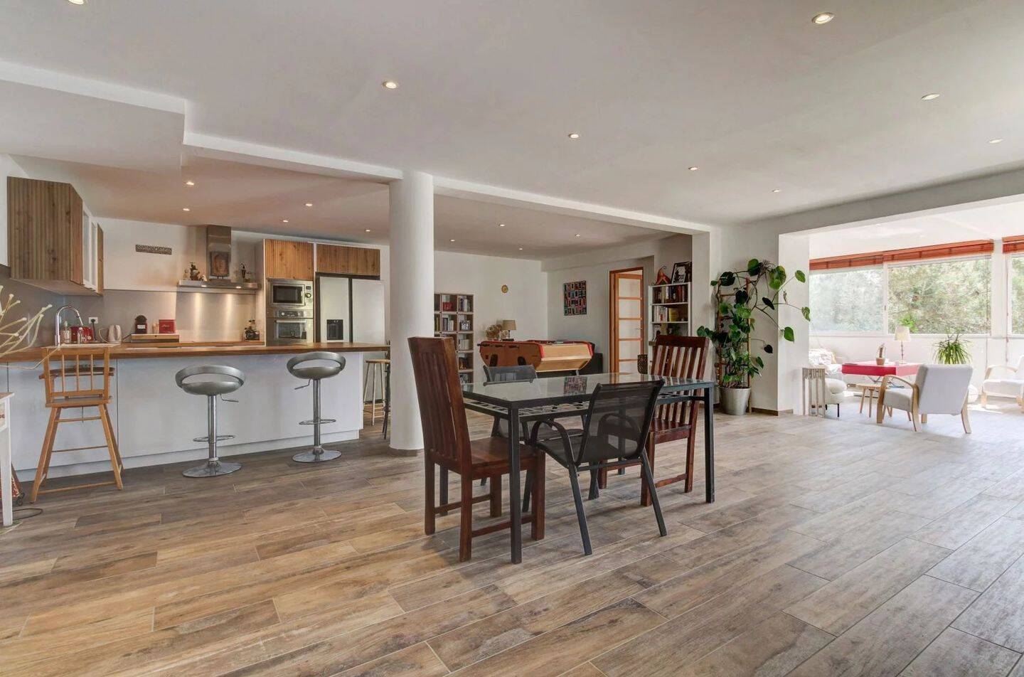 Appartement 3 pièces 140 m² · à Tourrette-Levens · 140,4 m² · 385 000 €