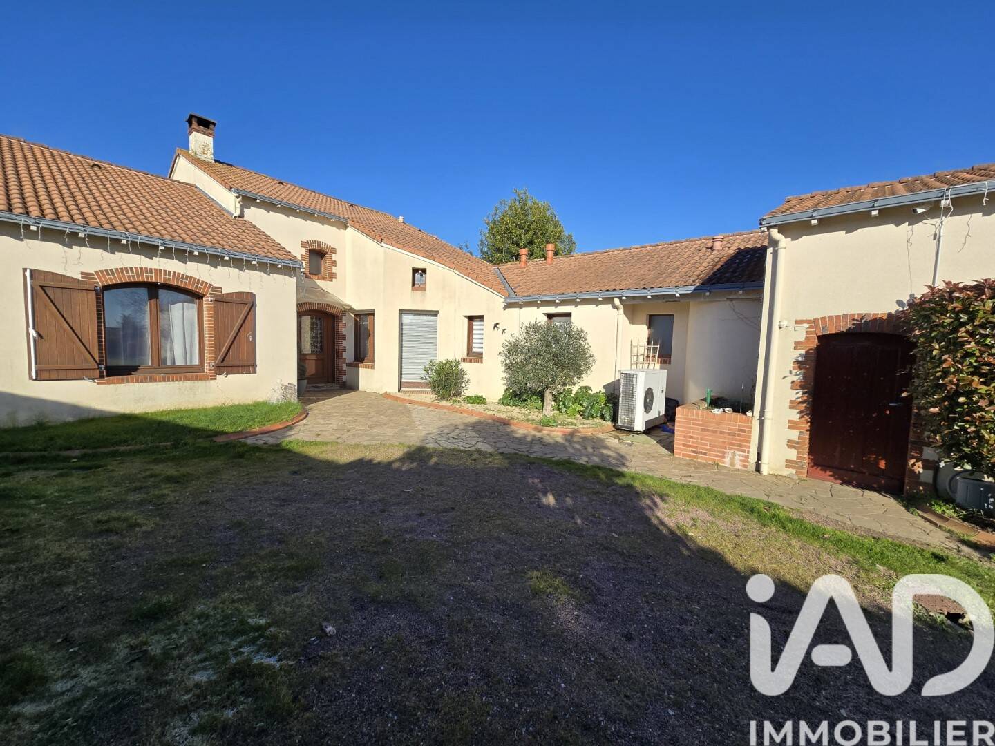 Maison 6 pièces 161 m² · à Mauges-sur-Loire · 161 m² · 243 000 €