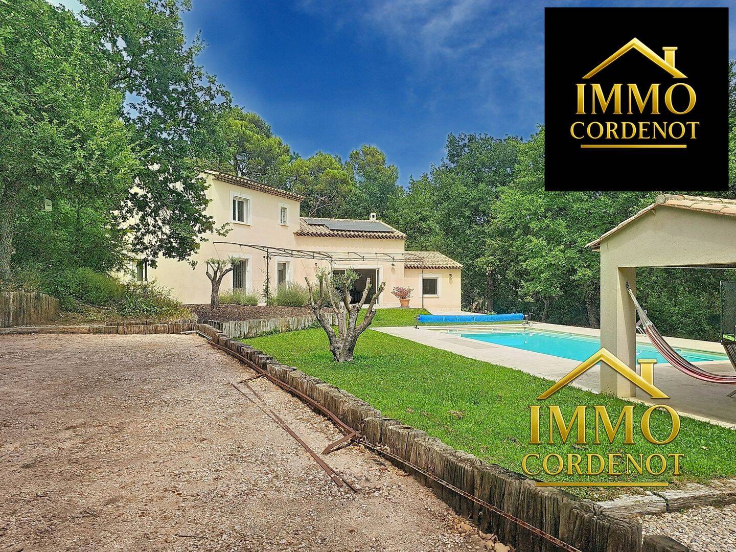 Maison 6 pièces 210 m² · à Néoules · 210 m² · 696 400 €