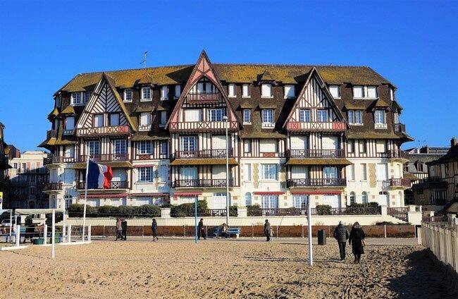 Appartement 5 pièces 101 m² · à Trouville-sur-Mer · 100,8 m² · 880 000 €