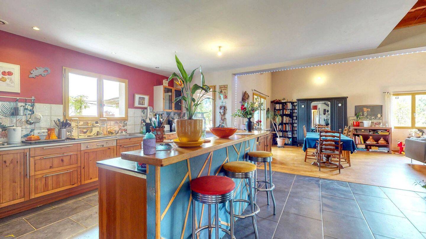 Maison 6 pièces 160 m² · à Tourbes · 160 m² · 412 000 €