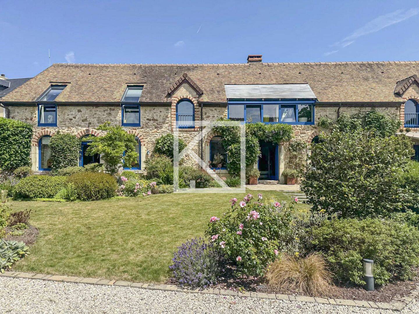 Maison 8 pièces 230 m² · à Saint-Pavace · 230 m² · 760 416 €