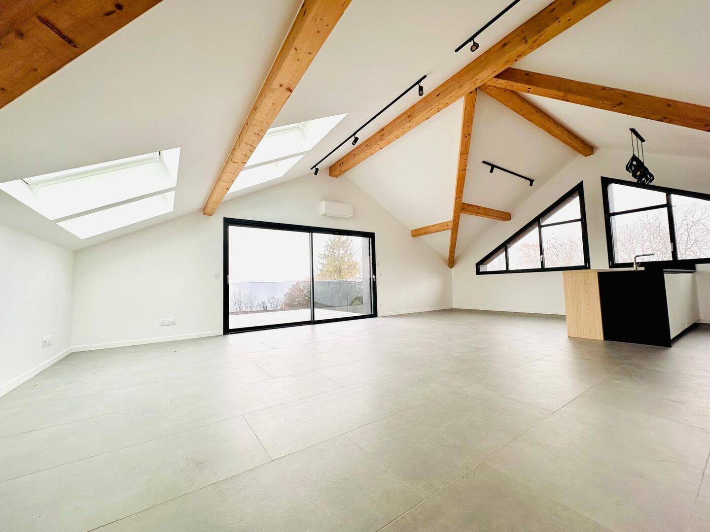 Appartement 5 pièces 132 m² · à Neuvecelle · 132 m² · 860 000 €