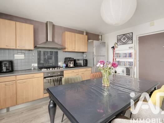 Duplex à vendre 99 000 € 3 pièces 2 chambres 75 m² Neuves-Maisons 54230