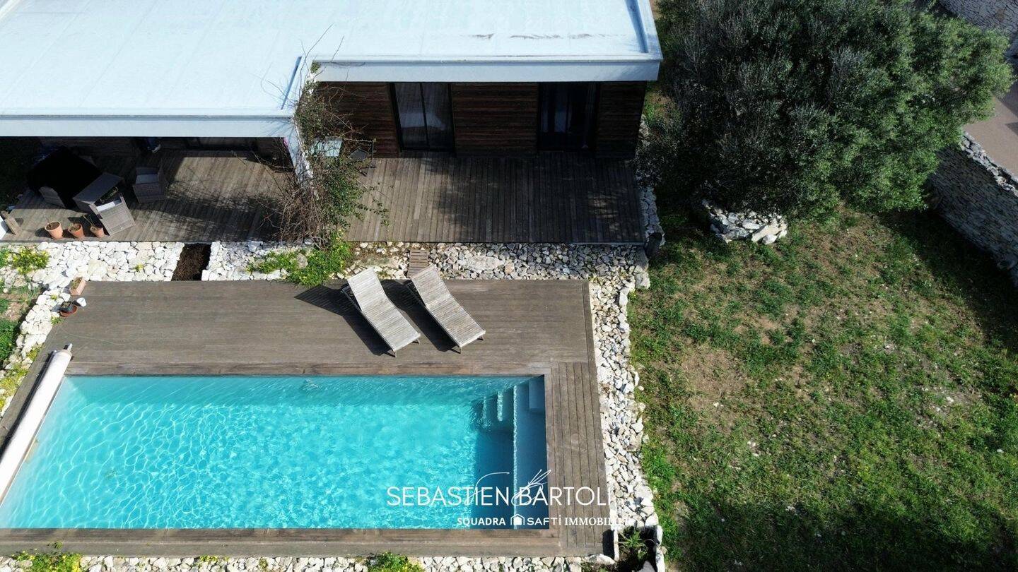 Maison 3 pièces 92 m² · à Bonifacio · 92 m² · 590 000 €