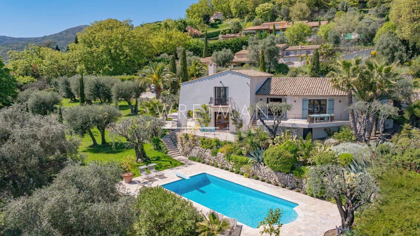 Maison 8 pièces 274 m² · à Vence · 274,4 m² · 3 250 000 €