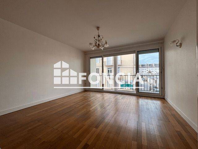 Appartement 3 pièces 52 m² · à Saint-Nazaire · 52 m² · 705 €