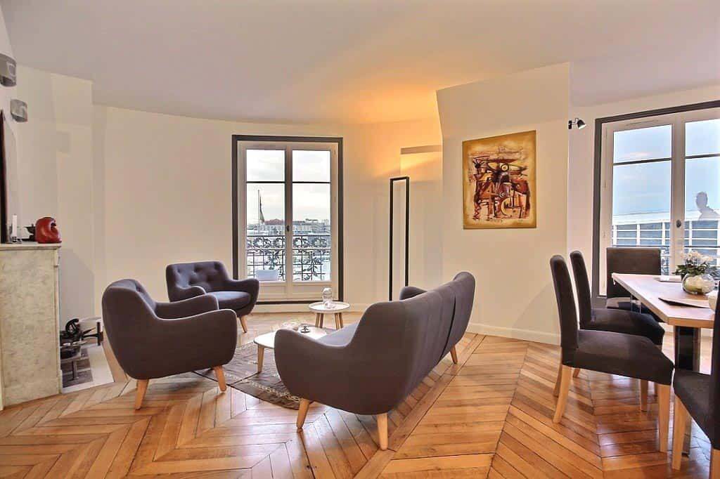 Appartement 3 pièces 86 m² · à Paris 15ème Arrondissement · 86 m² · 3 362 €