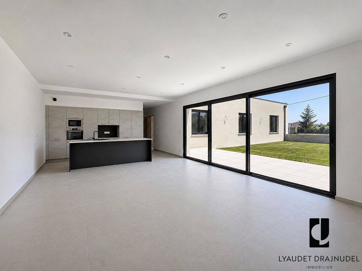 Maison 5 pièces 151 m² · à Roanne · 151 m² · 390 000 €