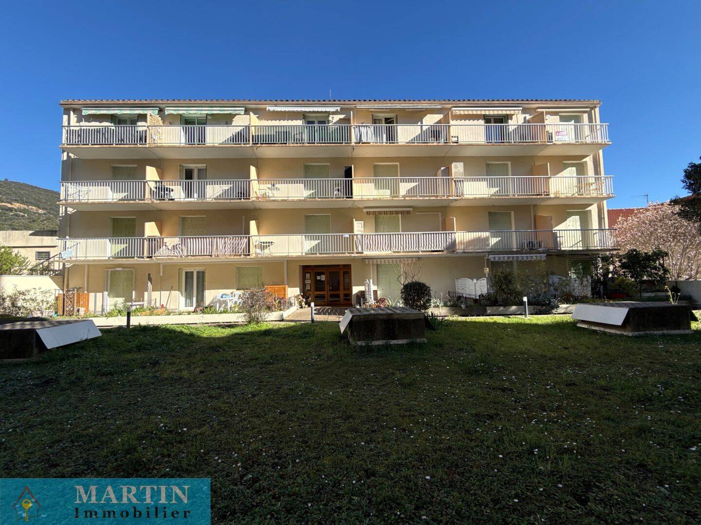 Appartement 1 pièce 23 m² · à Amélie-les-Bains-Palalda · 22,6 m² · 35 000 €