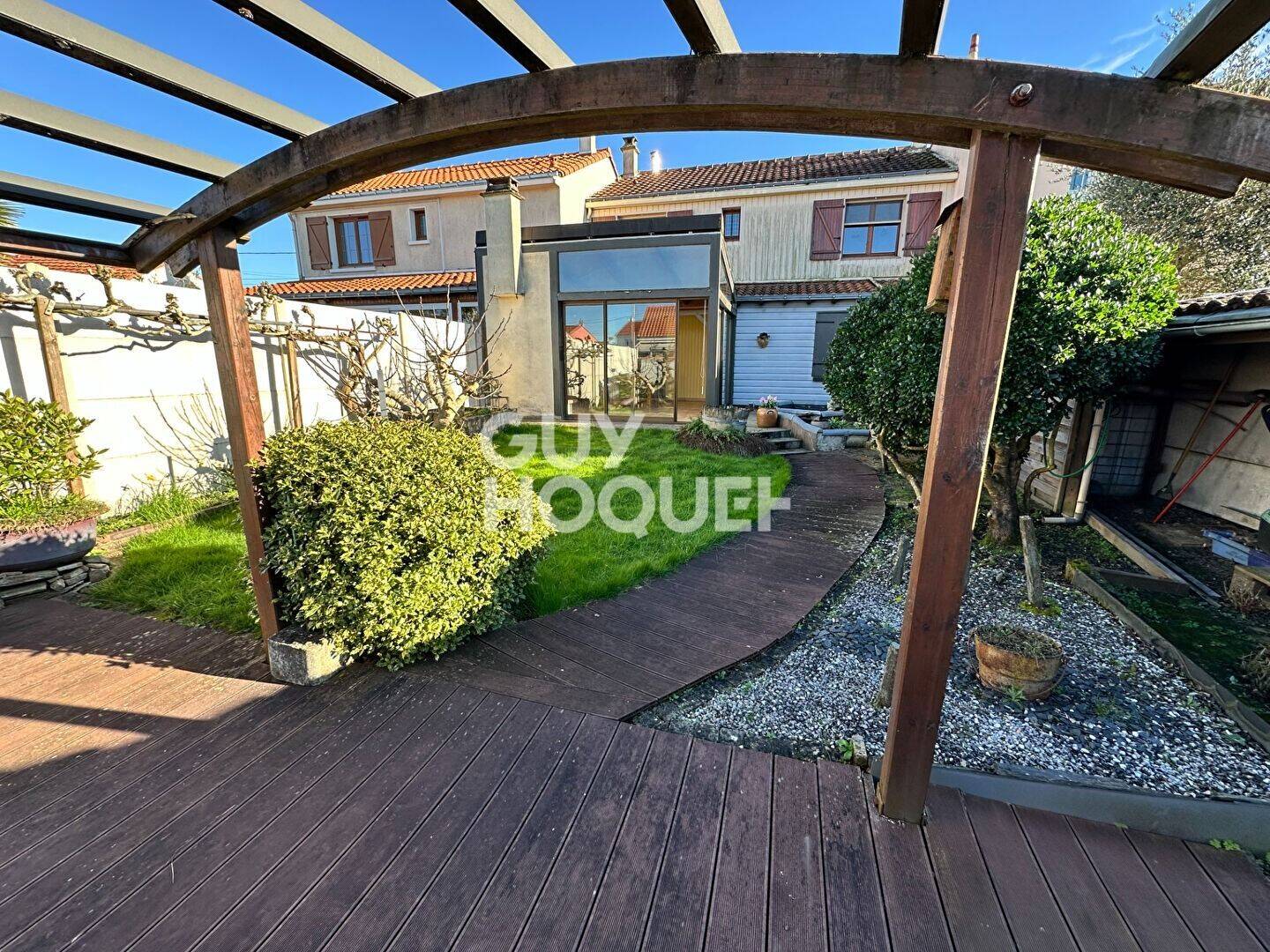 Maison 5 pièces 111 m² · à Saint-Sébastien-sur-Loire · 111 m² · 299 900 €