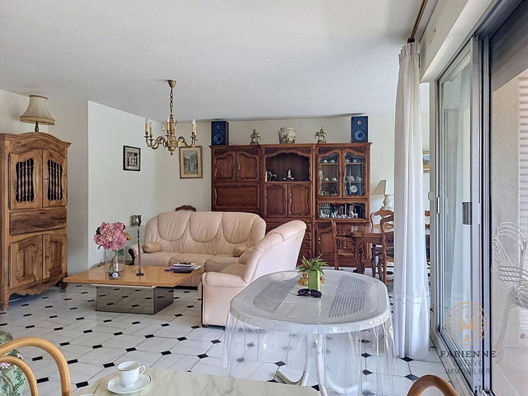 Appartement 4 pièces 98 m² · à Châteaurenard · 98 m² · 275 000 €