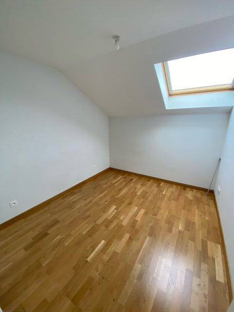 Appartement 4 pièces 86 m² · à Oyonnax · 85,9 m² · 912 €