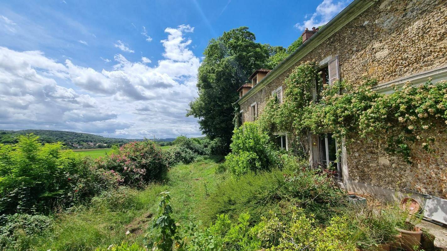 Maison 12 pièces 370 m² · à Chamigny · 370 m² · 523 000 €