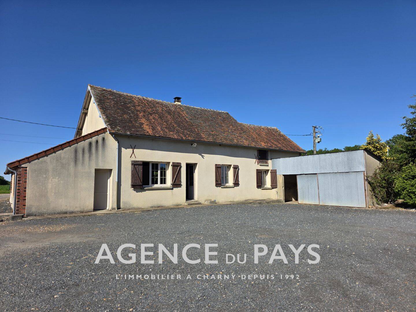 Maison 3 pièces 111 m² · à Charny Orée de Puisaye · 111 m² · 190 000 €