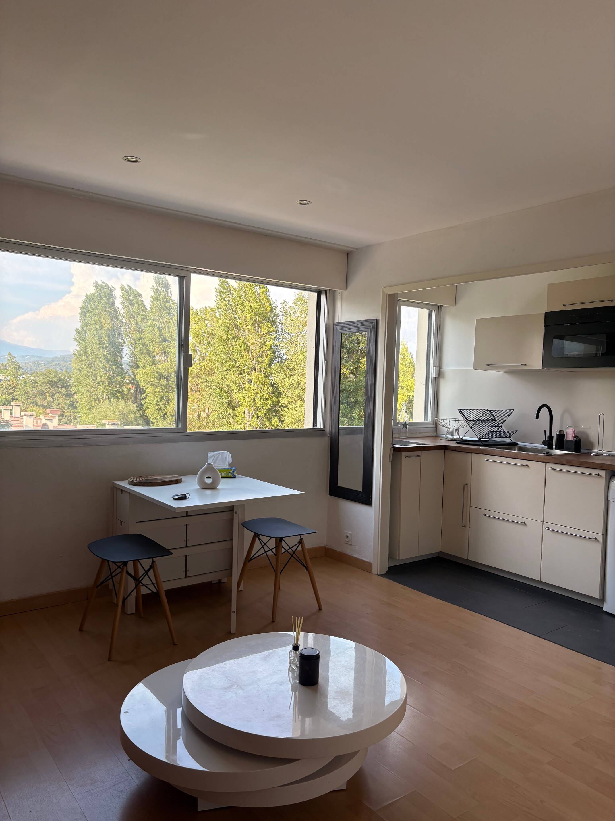 Appartement 1 pièce 25 m² · à Mandelieu-la-Napoule · 25 m² · 690 €/mois