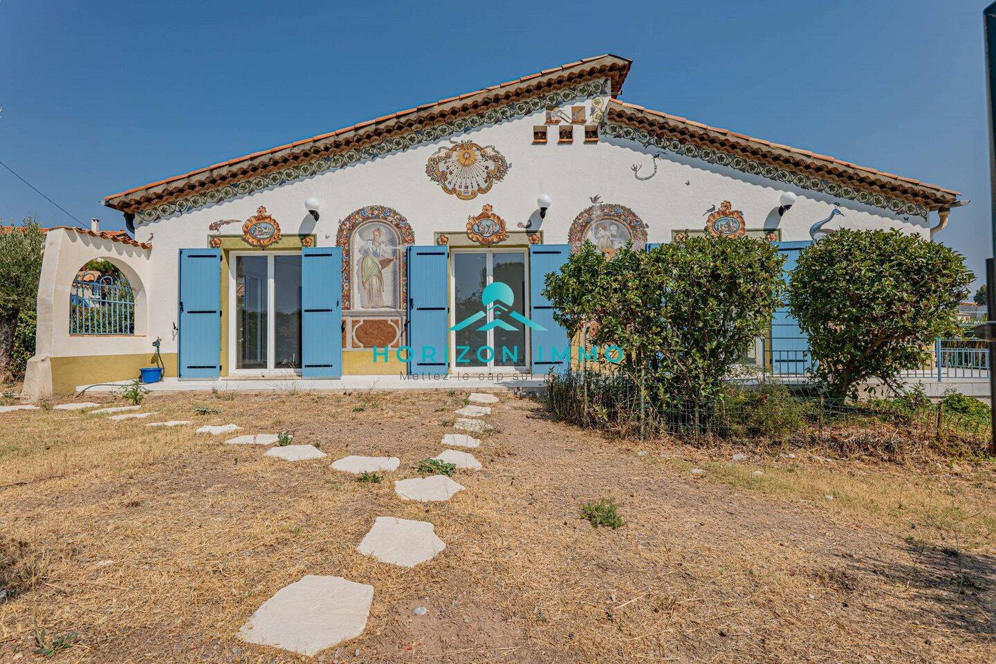 Maison 4 pièces 123 m² · à Saint-Laurent-du-Var · 123 m² · 3 300 €