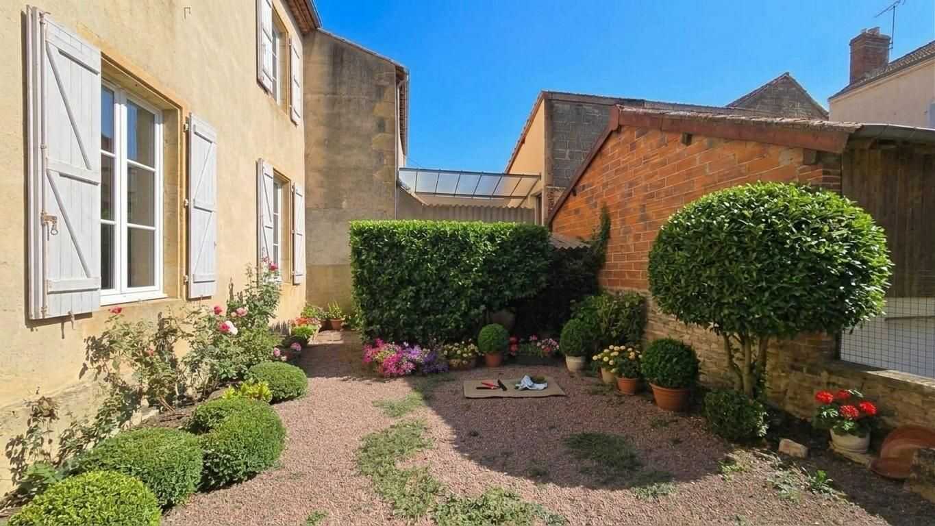 Appartement 4 pièces 70 m² · à Charlieu · 70 m² · 65 000 €