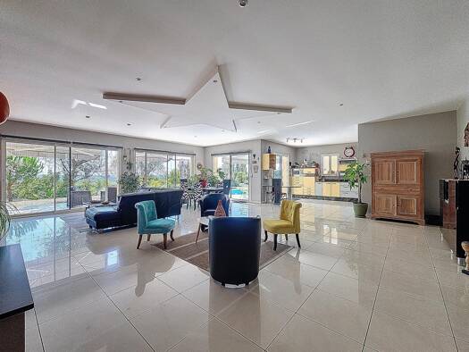 Maison à vendre 472 500 € 8 pièces 3 chambres 200 m² 2 505 m² de terrain Langon 33210