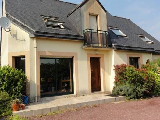 Maison à louer 1 550 € 6 pièces 5 chambres 146 m² Centre-Chatelet Betton 35830