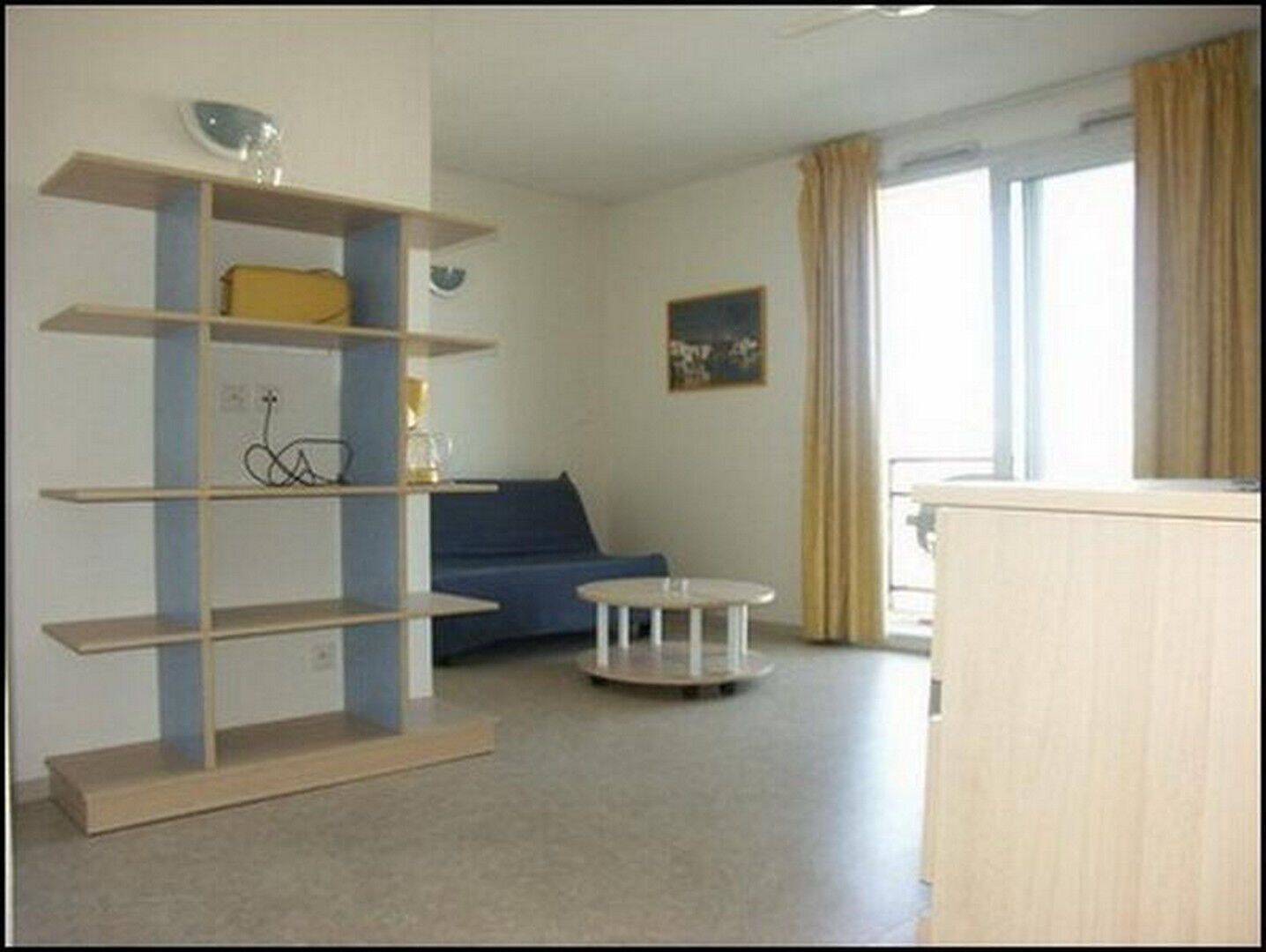 Appartement 1 pièce 25 m² · à Rochefort · 24,9 m² · 75 600 €