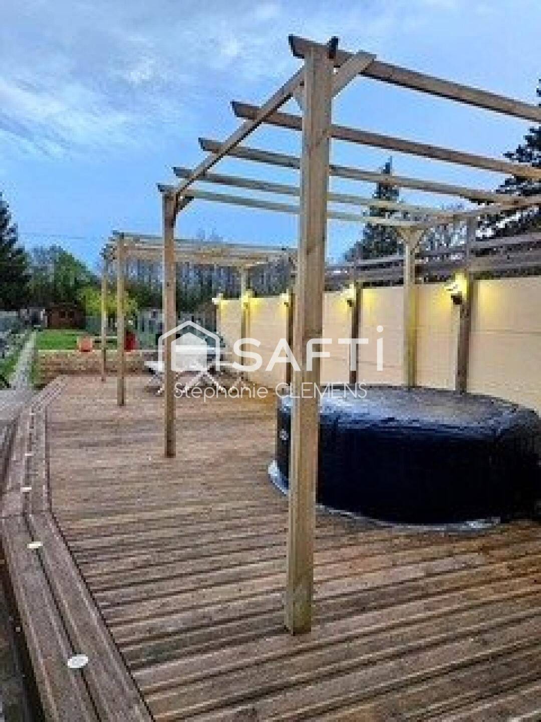 Maison 6 pièces 129 m² · à Grenay · 129 m² · 170 000 €