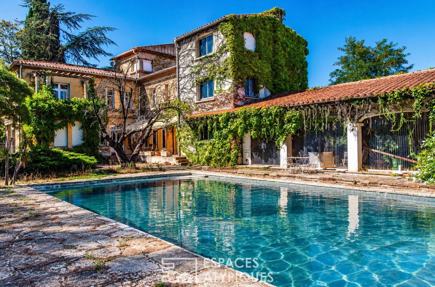 Maison 7 pièces 315 m² · à Carcassonne · 315 m² · 450 000 €