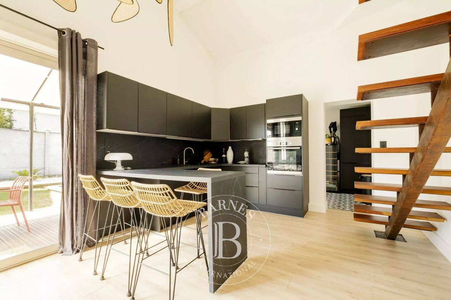 Caudéran Centre - Maison meublée de 107 m² - Jardin - Piscine - — 10