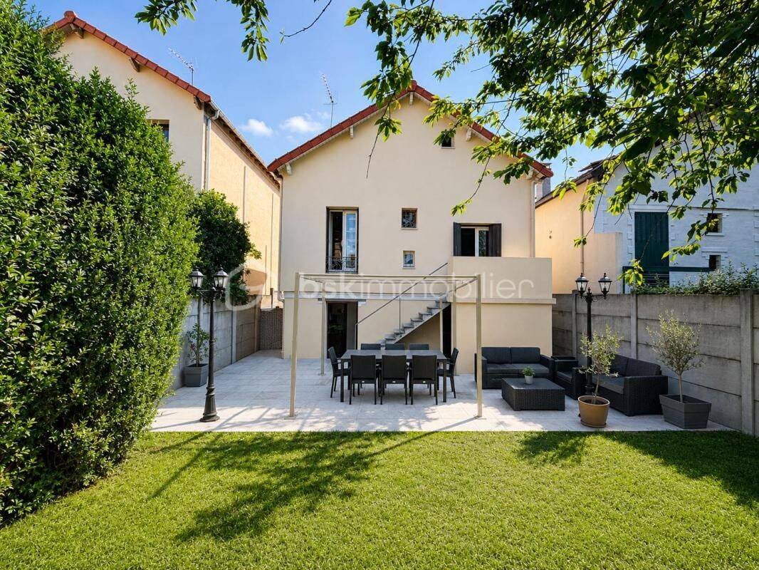 Maison 5 pièces 89 m² · à Aulnay-sous-Bois · 88,9 m² · 338 000 €