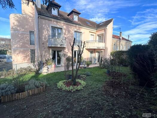 Appartement à vendre 234 000 € 3 pièces 2 chambres 91,9 m² Centre Ville Corbeil-Essonnes 91100