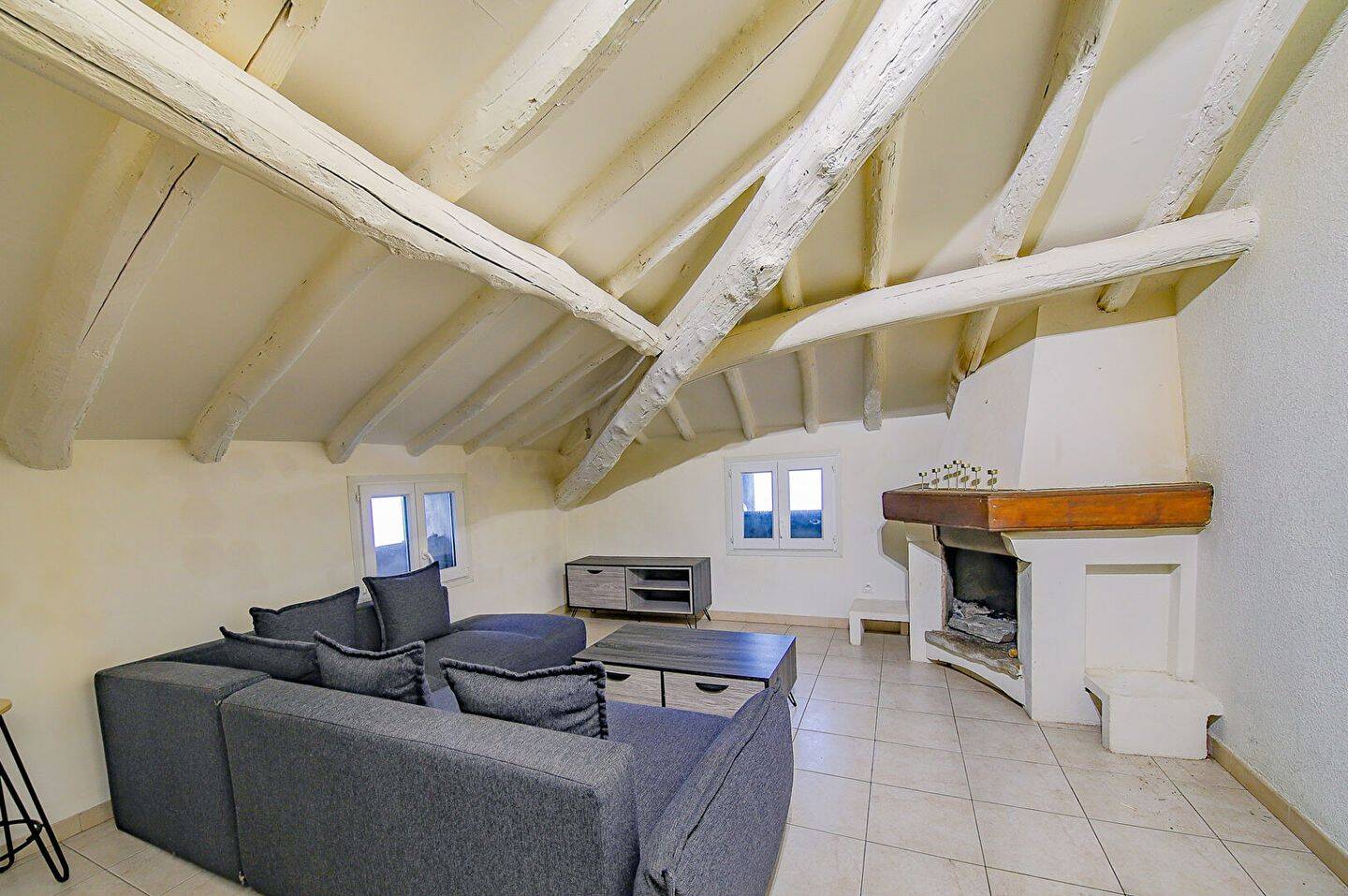 Appartement 3 pièces 63 m² · à San-Martino-Di-Lota · 63 m² · 650 €