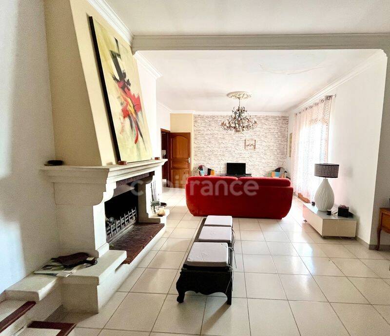 Maison 10 pièces 353 m² · à Ville-Di-Pietrabugno · 353 m² · 550 000 €