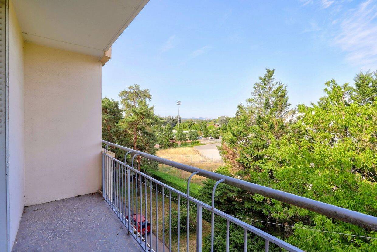 Appartement 3 pièces 58 m² · à Tassin-la-Demi-Lune · 57,6 m² · 160 000 €
