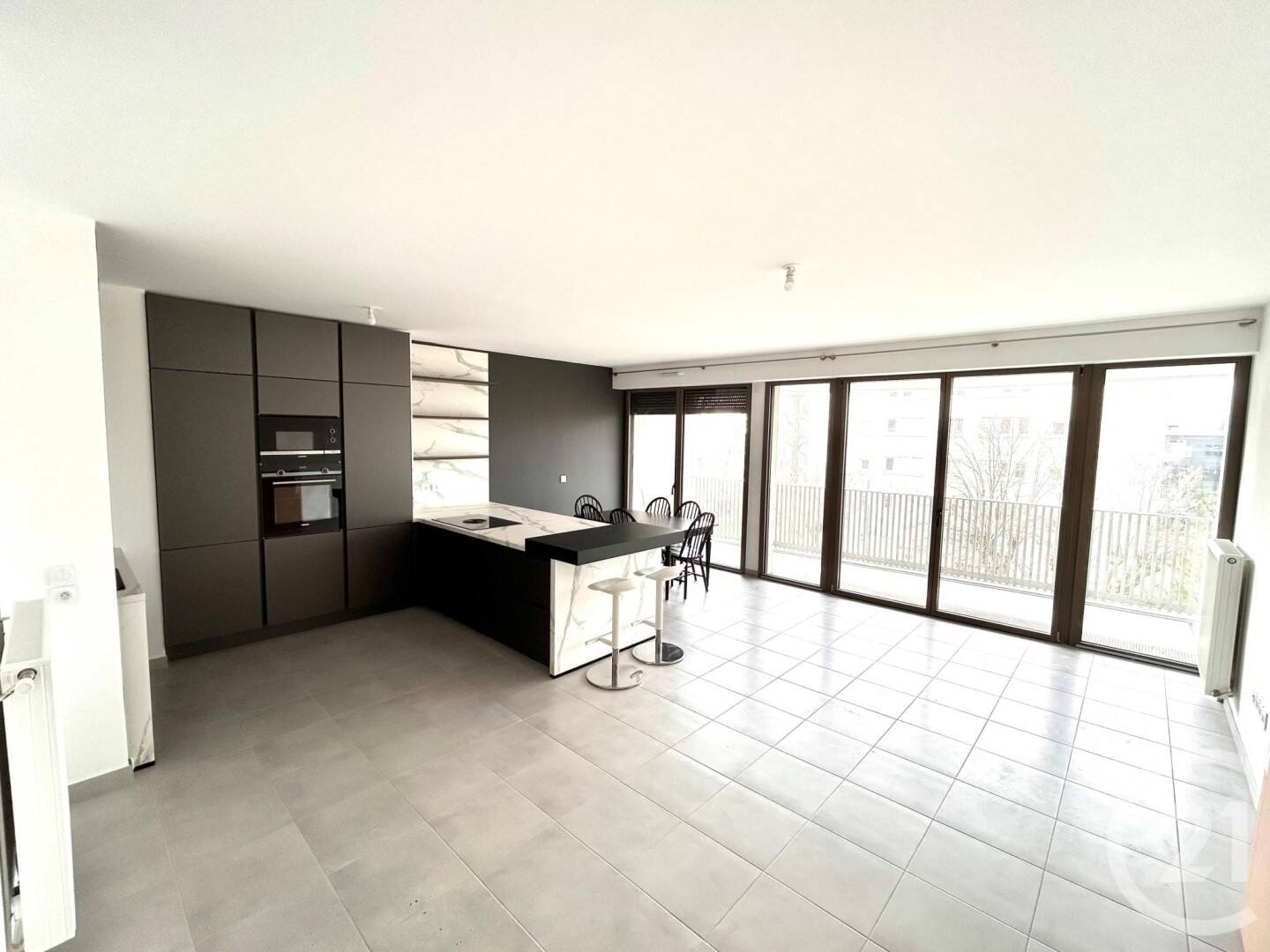 Appartement 5 pièces 100 m² · à Enghien-les-Bains · 99,9 m² · 2 600 €/mois